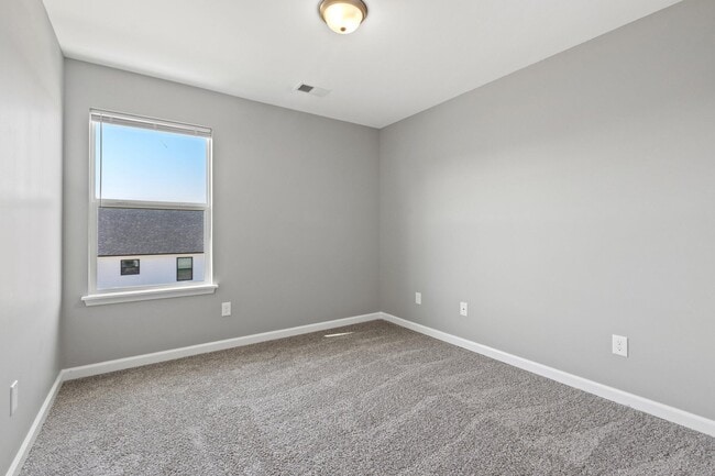 Building Photo - 158 Landry Ln