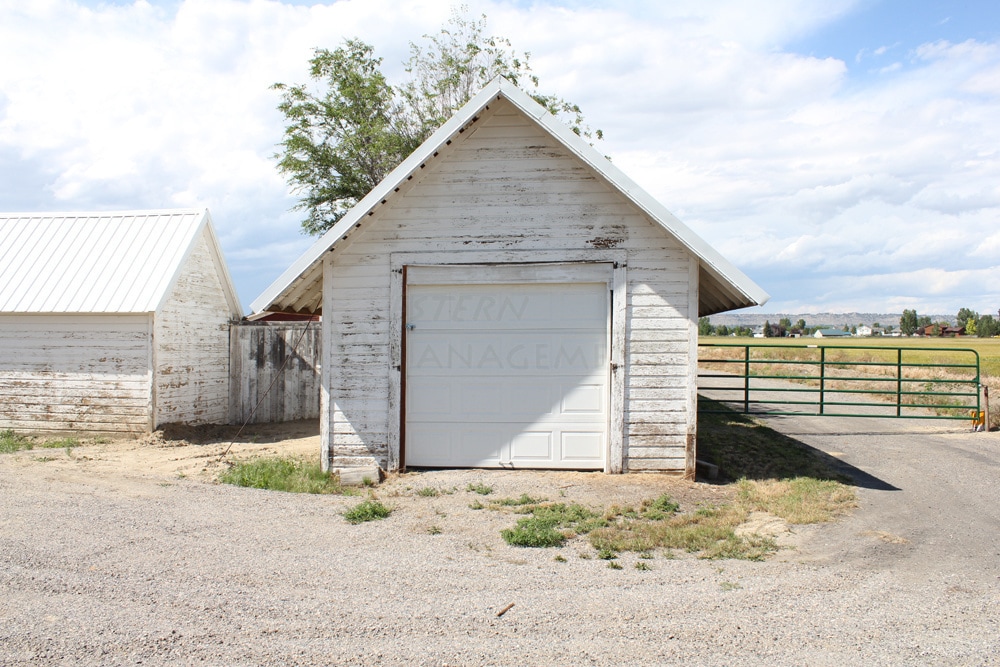 Garage - 4929 Hesper Rd