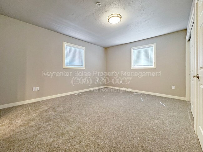 Building Photo - 10331 Utahna Rd