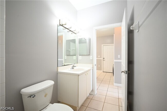 Building Photo - 15433 Bellamar Cir