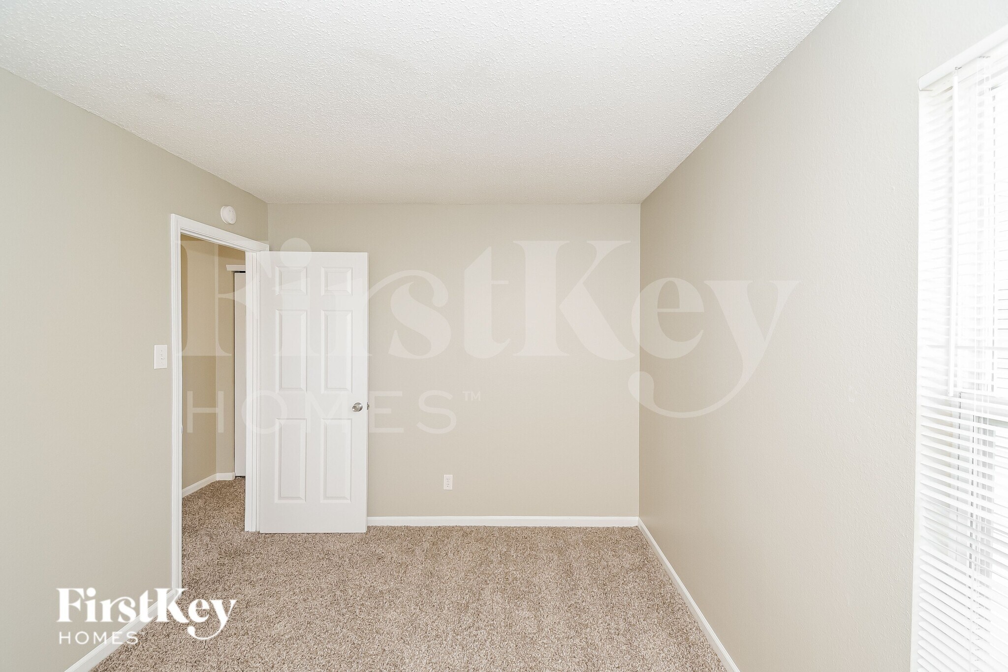 Building Photo - 6616 Kinnerton Dr