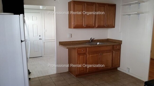 Building Photo - Downtown Charmer In the Heart of It ALL ! COMING SOON !
