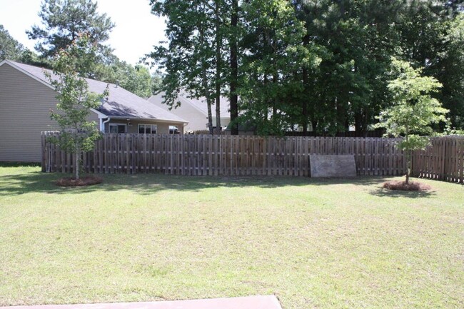 Building Photo - Summerville Rental