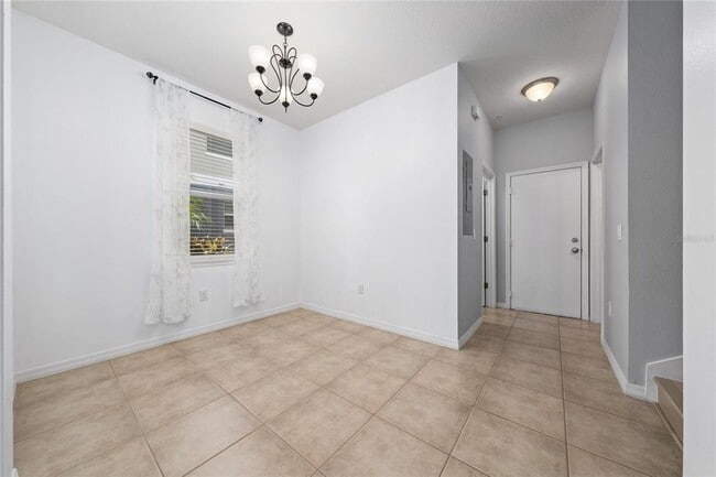 Building Photo - 6522 S Goldenrod Rd