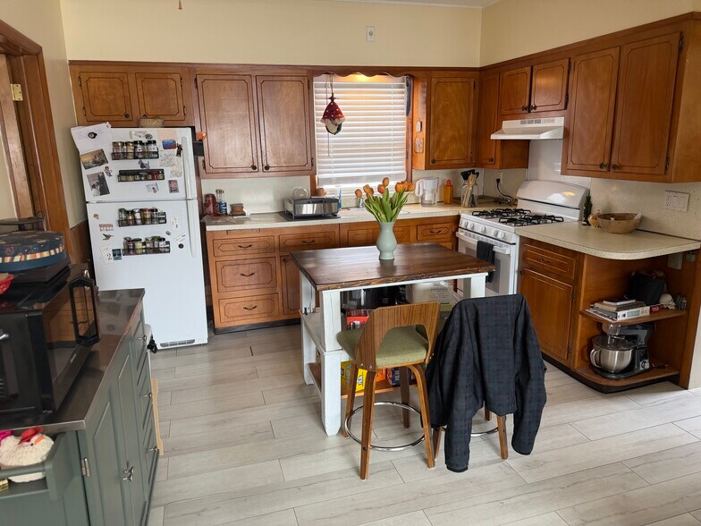 Building Photo - 43 Garrigan Ave