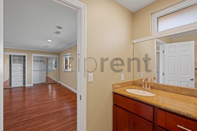 Building Photo - 3019 Paine Ct