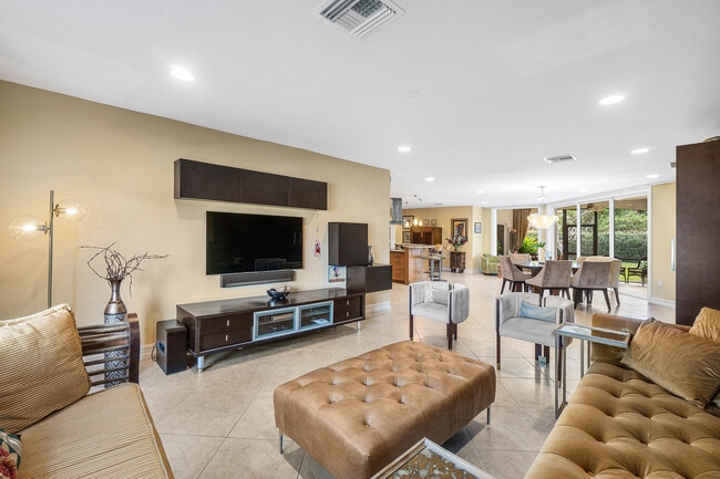 Building Photo - 3509 NW 26th Ct