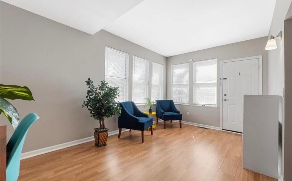 Building Photo - 3618 McRee Ave