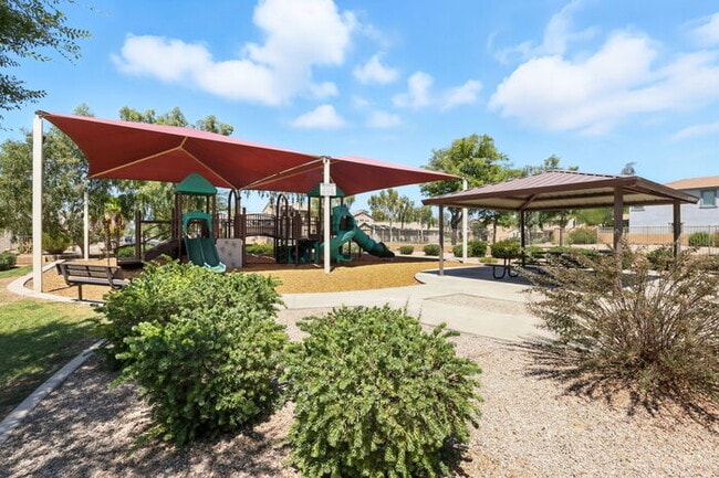 Building Photo - 21116 Avenida Del Valle Ct