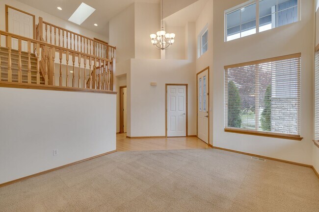 Building Photo - For Rent | Stunning 4-Bedroom Home in Brookside Estates