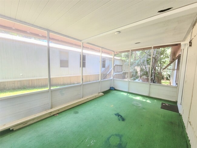 Building Photo - 14245 Ravine