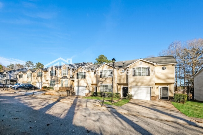 Building Photo - 2318 Coach Way