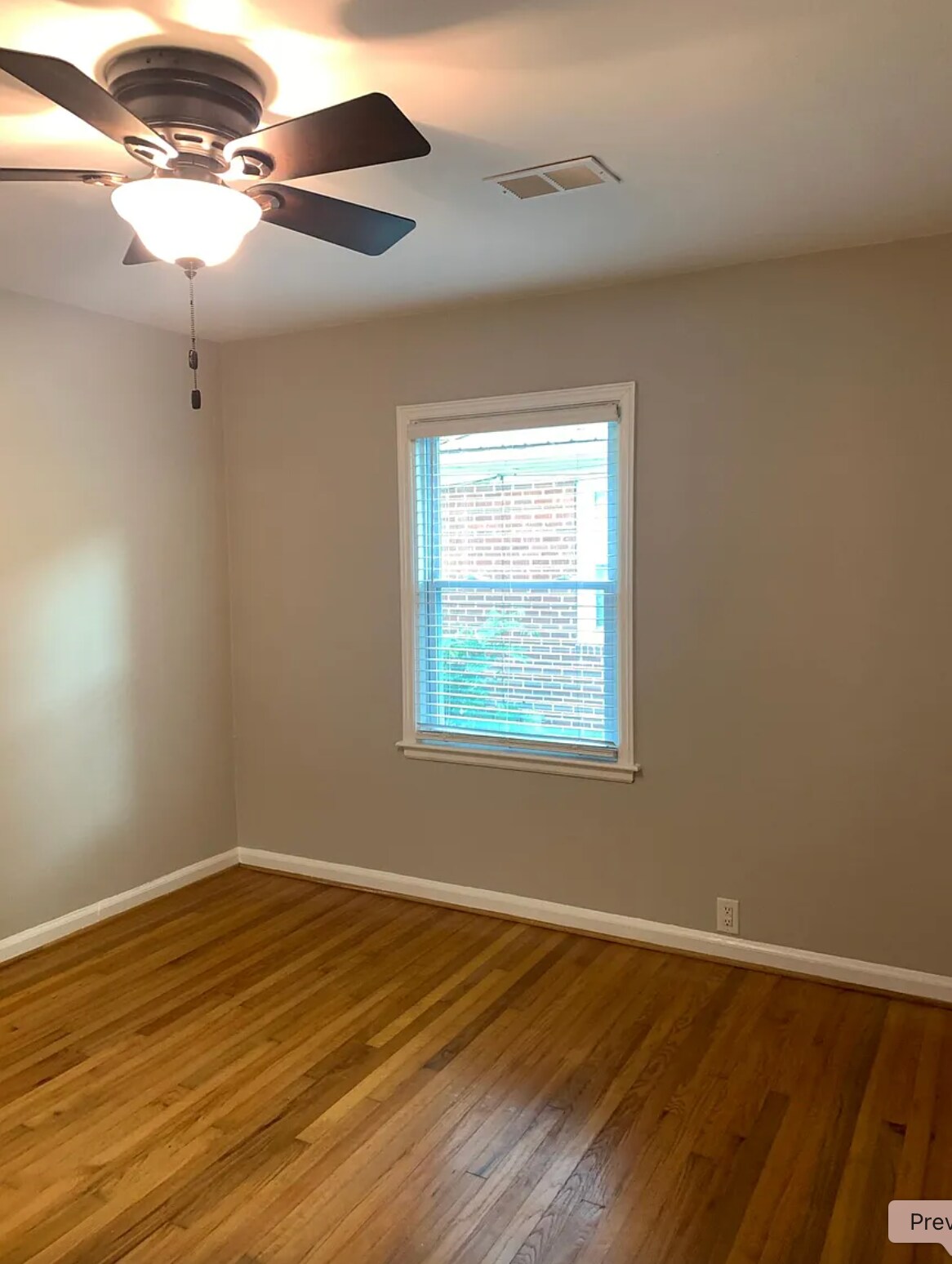 Building Photo - 864 Shadowridge Dr SE