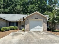 Building Photo - 3985 Hidden Hollow Dr
