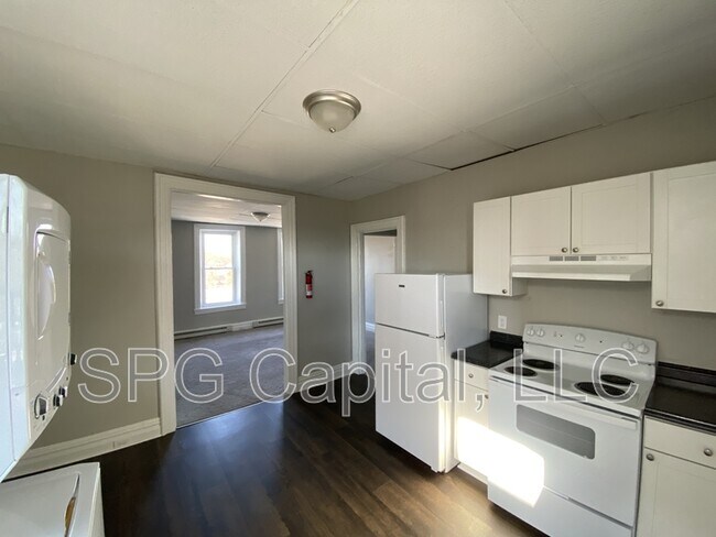 Building Photo - 201 N Broad St