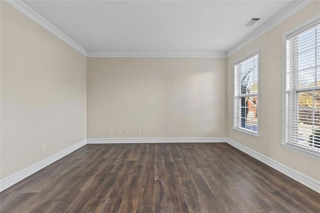 Building Photo - 4831 Edinburgh Dr