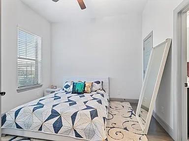 Building Photo - 1390 Arch Pl