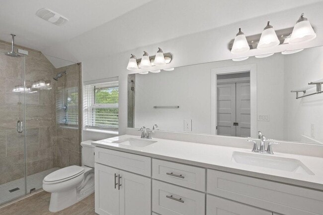 Building Photo - 6109 Cherrylawn Cir