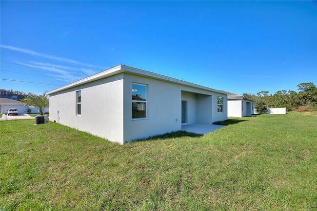 Building Photo - 643 James Ct