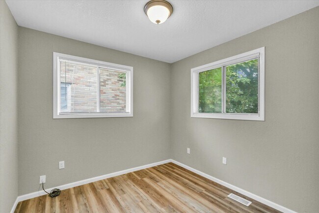 Building Photo - Complete Remodel!  3 Bedroom Home - Available November 2026
