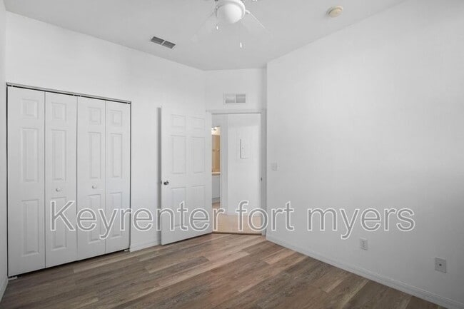 Building Photo - 4241 Bellasol Cir