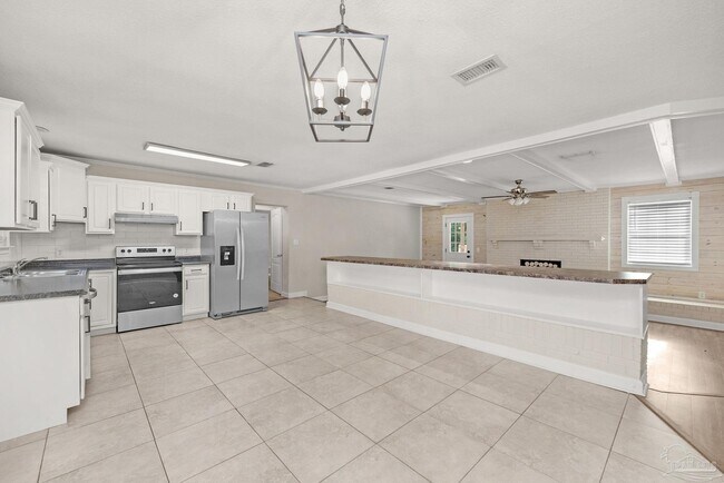 Building Photo - 4490 FL-87