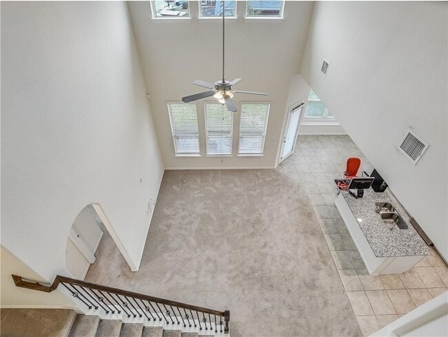 Building Photo - 500 Cardenas Ln