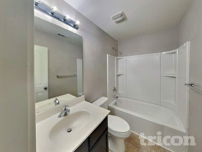 Building Photo - 4826 Manchineel Ln