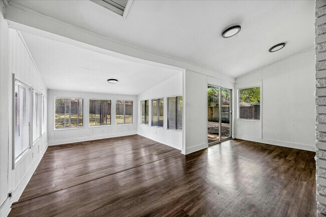 Building Photo - 3844 Marston Rd