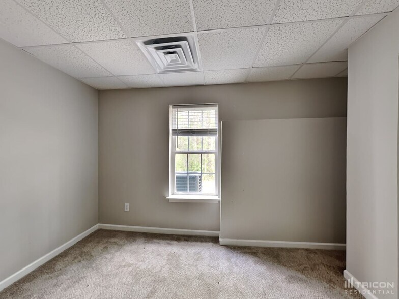 Building Photo - 1170 Augusta Woods Dr