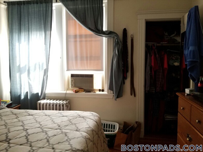 Building Photo - 1820 Commonwealth Ave