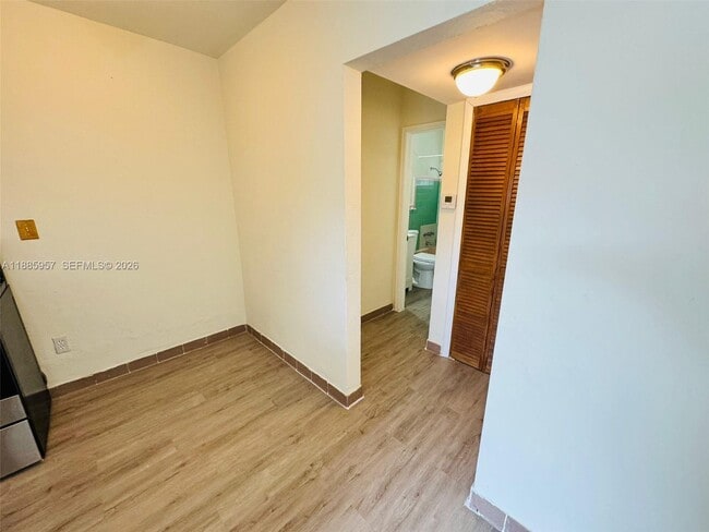 Building Photo - 2900 W Flagler St