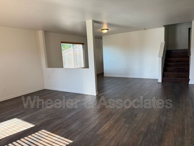 Building Photo - 1584 W Galbraith Ln