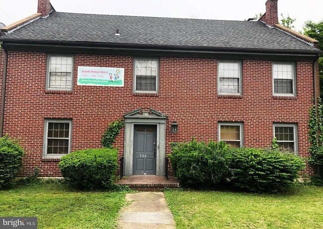 Building Photo - 266 S College Ave