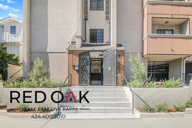 Building Photo - 4651 Cahuenga Blvd