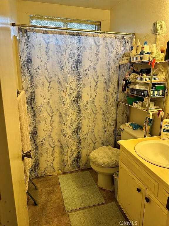 Building Photo - 573 San Rogelio St