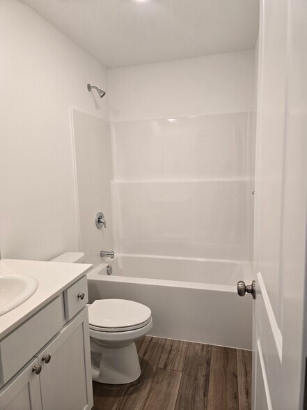 Building Photo - 51785 Jubilee Pine Dr