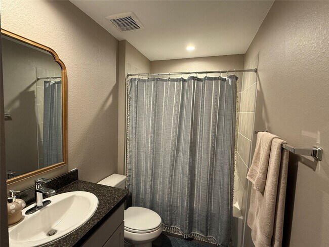 Building Photo - 40619 Pine Spruce Ln