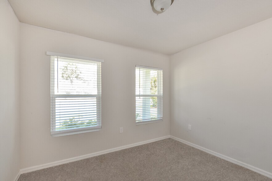 Building Photo - 15 Princess Luise Ln