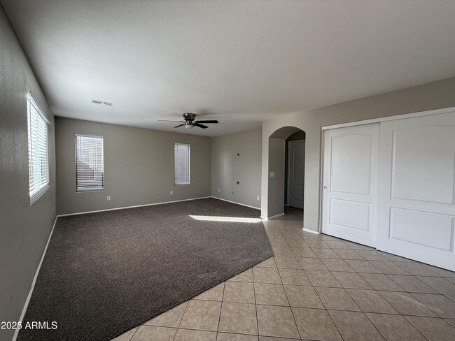Building Photo - 29252 N Rosewood Dr