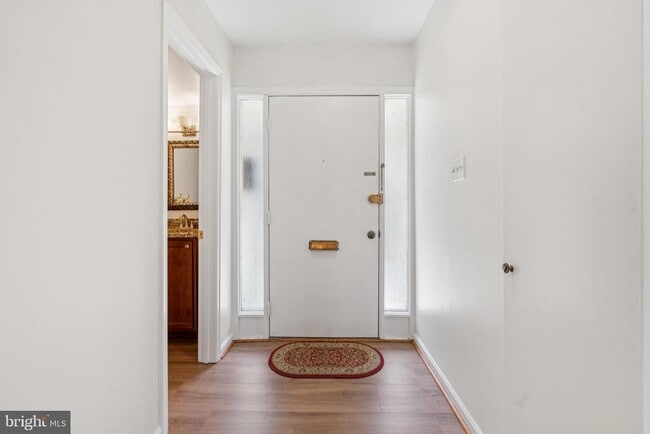 Building Photo - 3881 Persimmon Cir