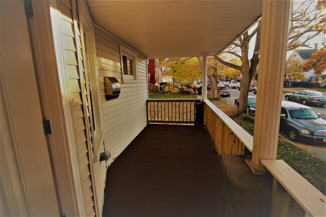 Building Photo - 1345 W 65th St