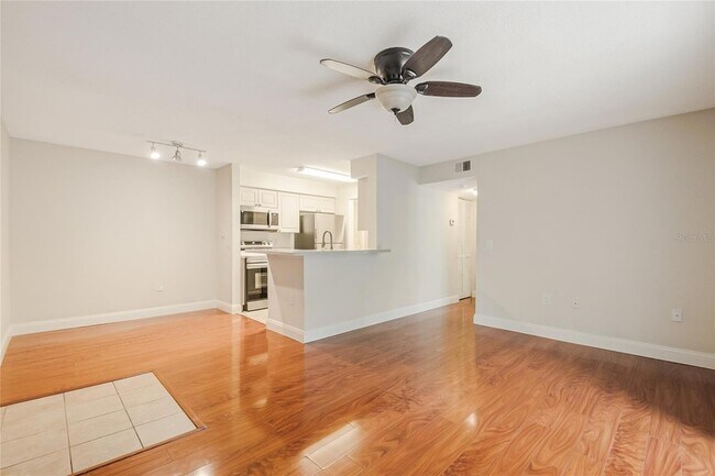 Building Photo - 1229 Bermuda Lakes Ln