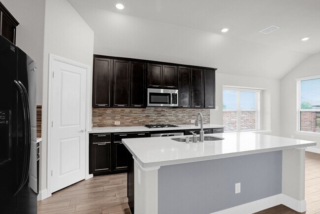 Building Photo - Stylish & Spacious Home in Anna – Perfect ...