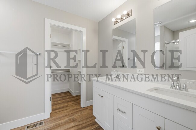 Building Photo - 4515 E 45th St N