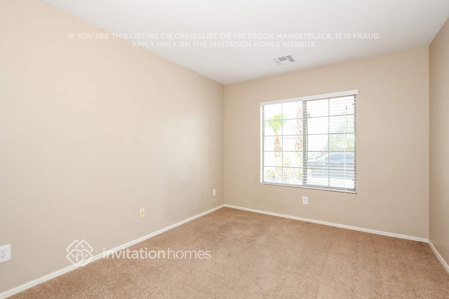 Building Photo - 13032 W Mauna Loa Ln