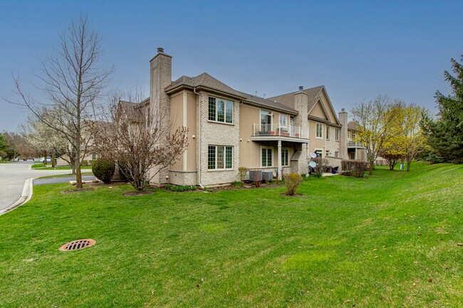Building Photo - 6 Beaconsfield Ct