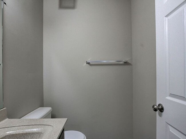 Building Photo - Super cute Ranch Move-In Ready!