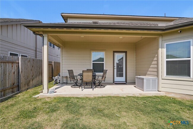 Building Photo - 10310 Mager Ln