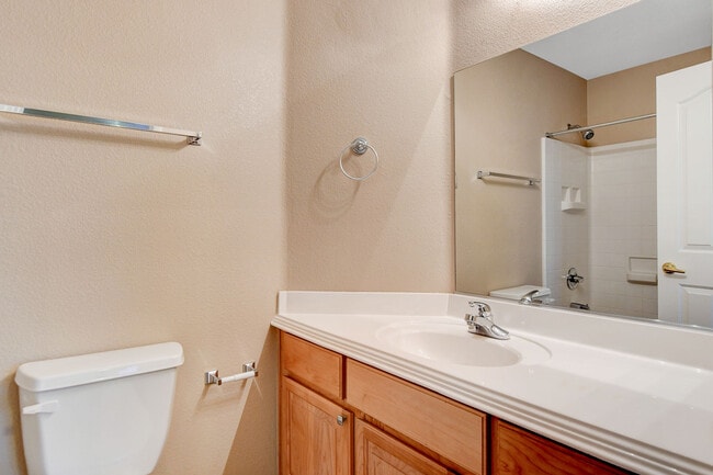 Building Photo - 6733 Lookout Lodge Ln